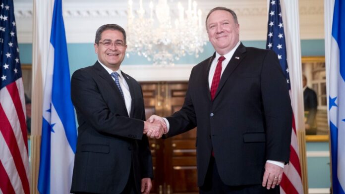 JOH con Mike Pompeo