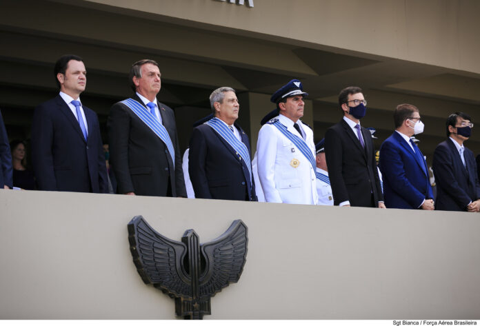 militares brasil bolsonaro